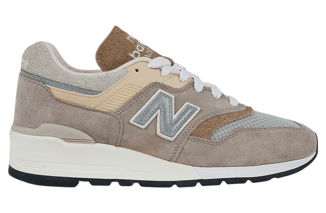 New Balance 997 Light Mushroom / Mirage Grey New Balance release photo