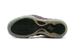 Nike Air Foamposite One Galaxy 2025 release thumbnail 4