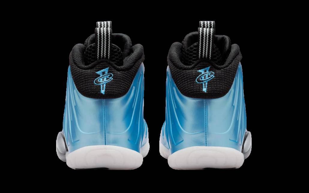 Nike Air Foamposite One Psychic Blue release photo 4