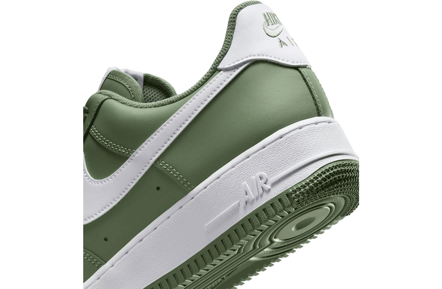 Nike Air Force 1 Low release photo 3