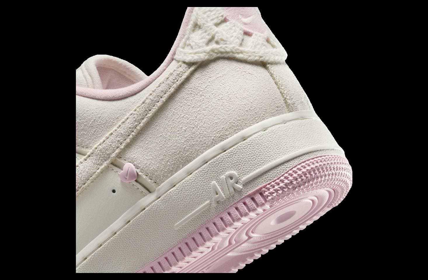 Nike Air Force 1 Low WMNS Valentine’s Day release photo 9