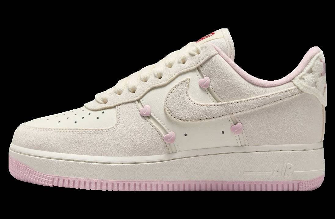 Nike Air Force 1 Low WMNS Valentine’s Day release photo 2