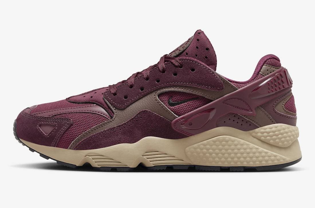 Nike Air Huarache Runner Night Maroon Nike release photo