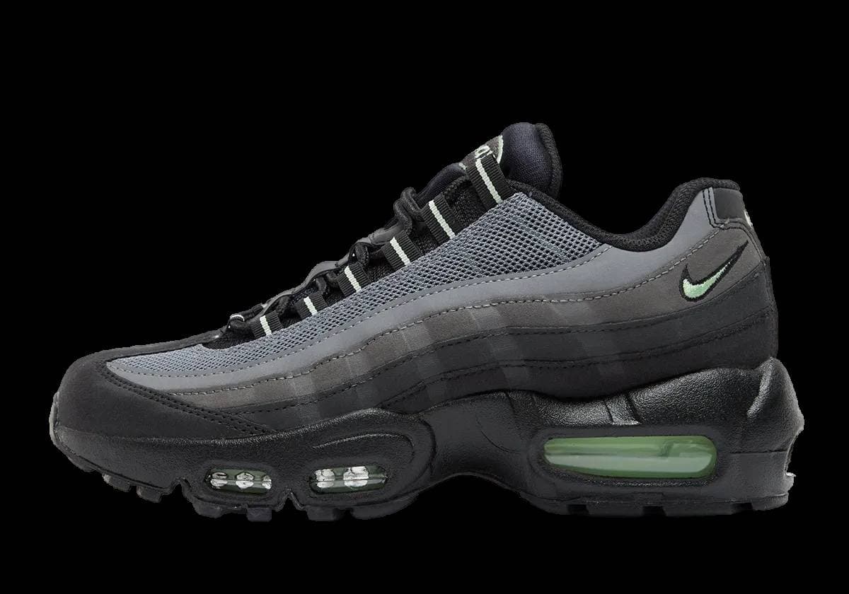 Nike Air Max 95 Black Vapor Green Nike release photo