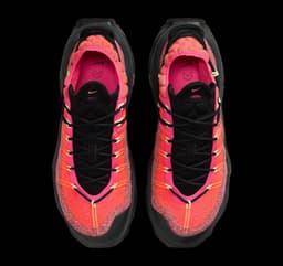 Nike Air Max Flyknit Venture Crimson release thumbnail 4