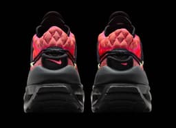 Nike Air Max Flyknit Venture Crimson release thumbnail 5