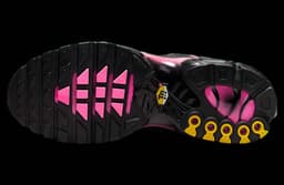 Nike Air Max Plus Black / Pink release thumbnail 7