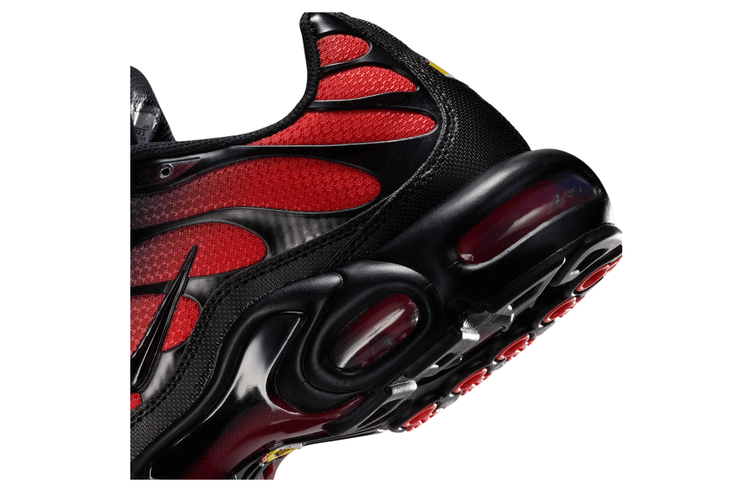 Nike Air Max Plus Black / Red release photo 3