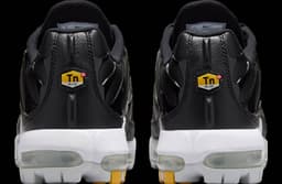 Nike Air Max Plus Black / White release thumbnail 6