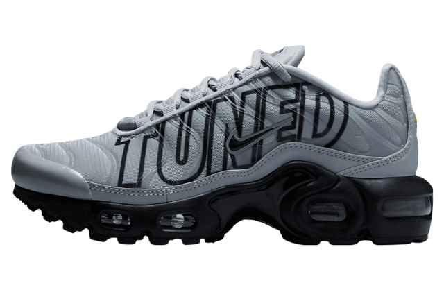 Nike Air Max Plus GS Tuned Wolf Grey / Black Nike release photo