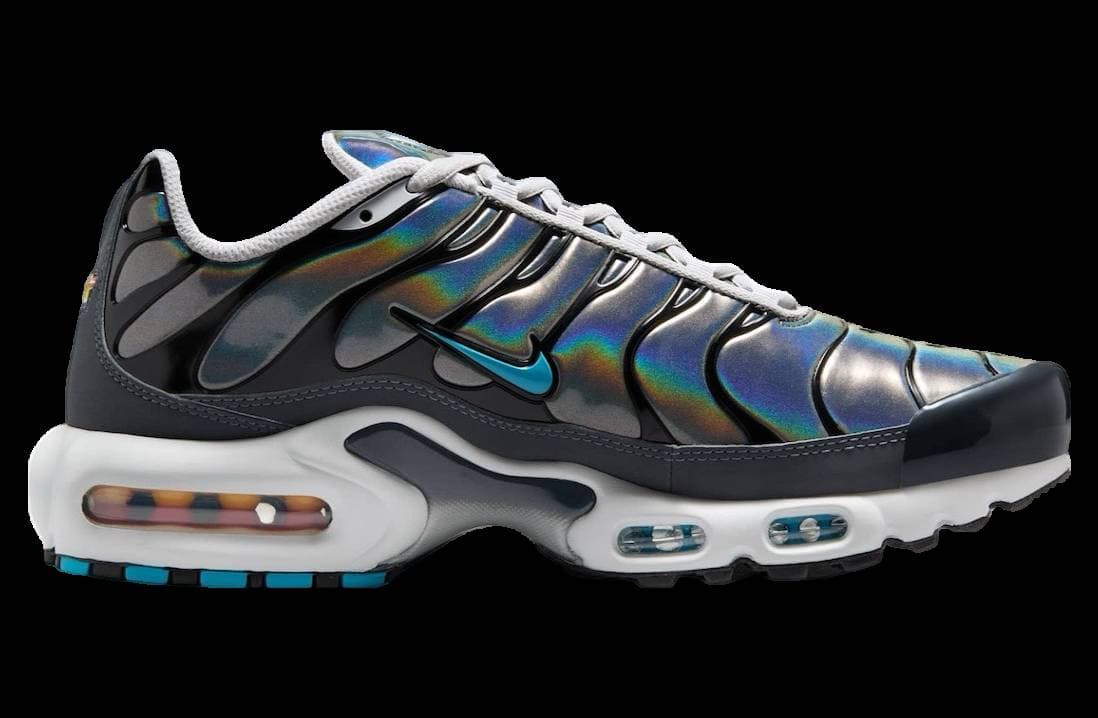 Nike Air Max Plus Iridescent release photo 4