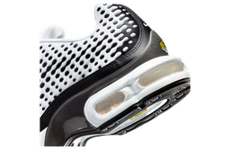 Nike Air Max Plus VII White / Smoke Grey release thumbnail 3