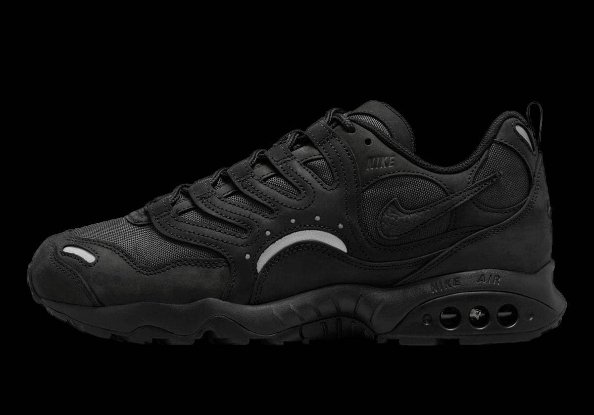 Nike Air Terra Humara Triple Black Nike release photo