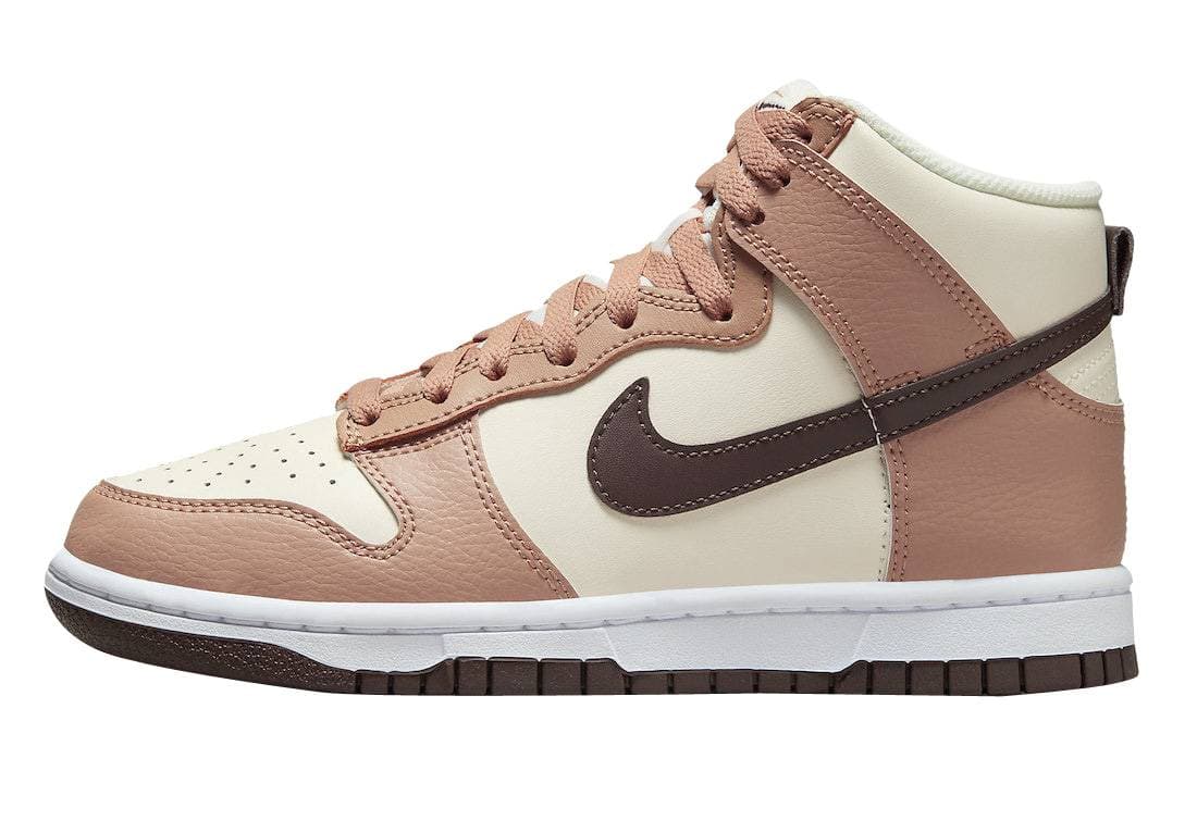 Nike Dunk High WMNS Dusted Clay Nike release photo