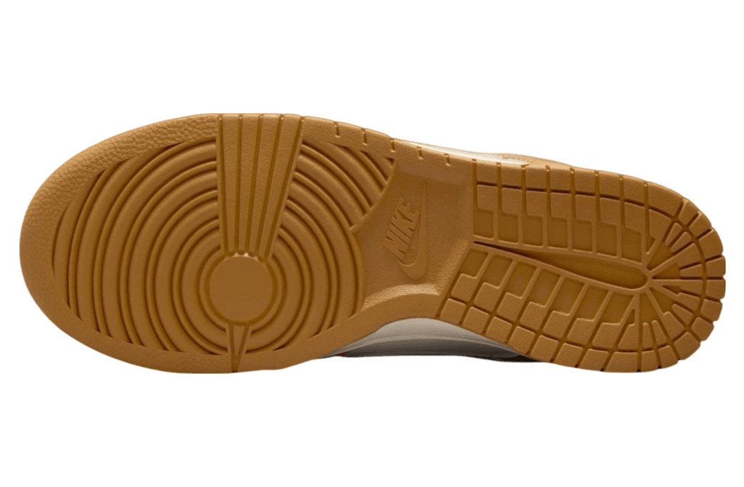Nike Dunk Low Pale Ivory / Wheat release photo 3
