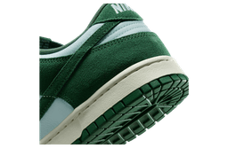 Nike Dunk Low Team Dark Green / Sail release thumbnail 3