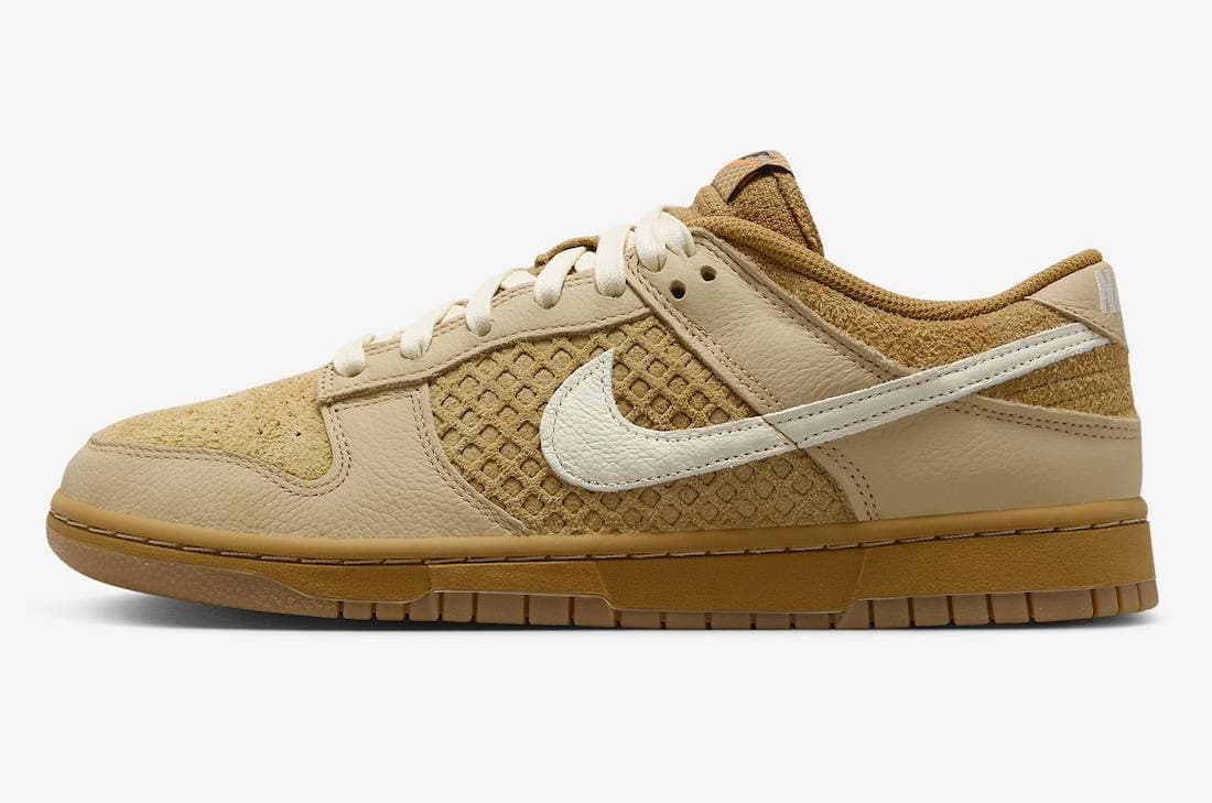 Nike Dunk Low Waffle Nike release photo