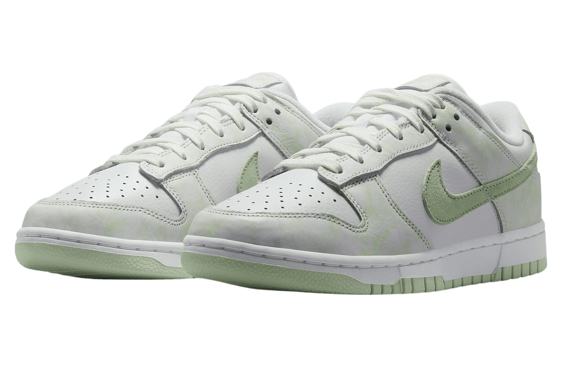 Nike Dunk Low WMNS Jade Aura / Sea Glass release photo 2