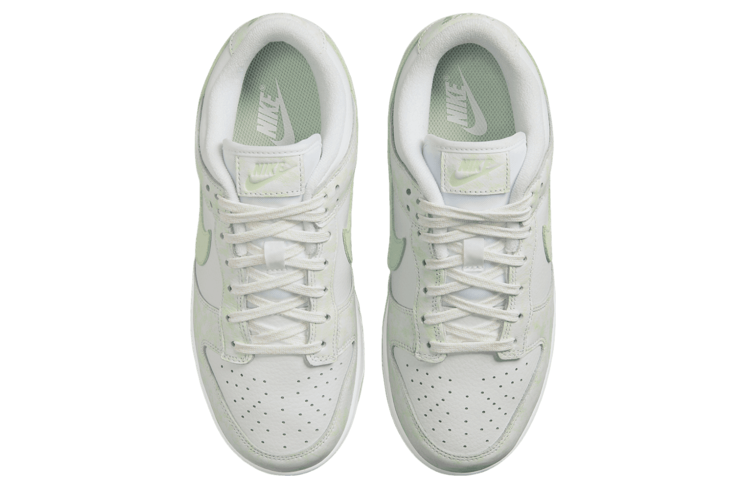 Nike Dunk Low WMNS Jade Aura / Sea Glass release photo 4