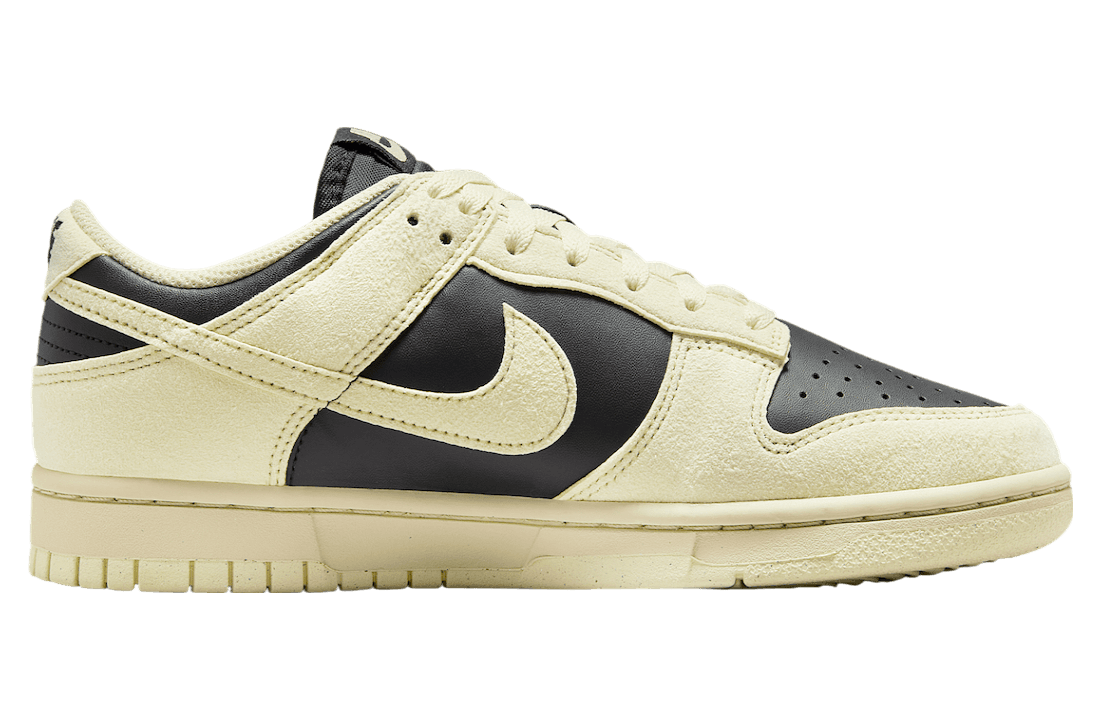 Nike Dunk Low WMNS Sail / Coconut Milk release photo 3