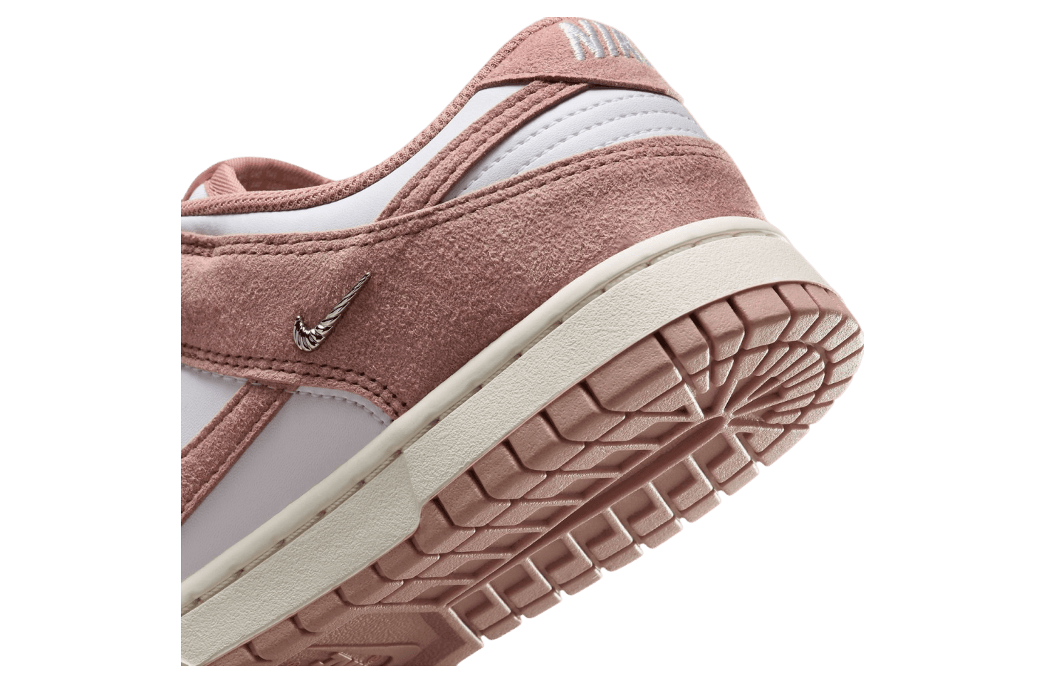 Nike Dunk Low WMNS Suede Rose release photo 3