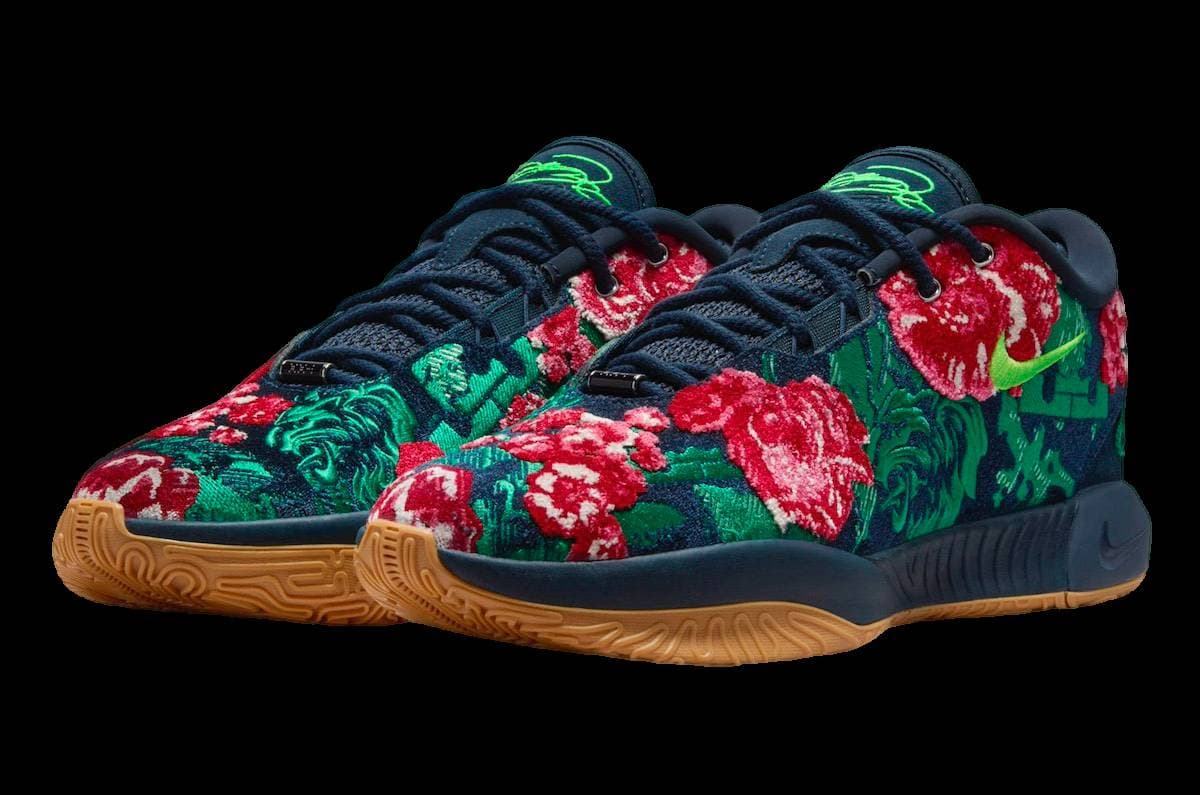 Nike LeBron 21 Grandma’s Couch Navy release photo 2