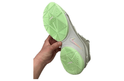 Nike Lebron 22 Dunkman release thumbnail 3