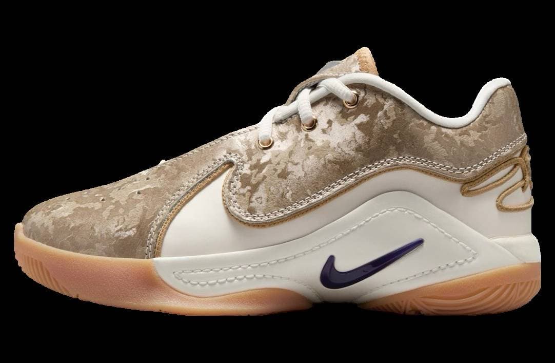 Nike LeBron 22 GS King of the Court Nike release photo