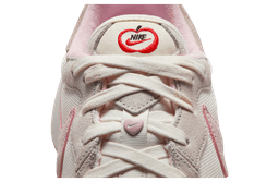 Nike Phoenix Waffle WMNS Valentine's Day release thumbnail 9