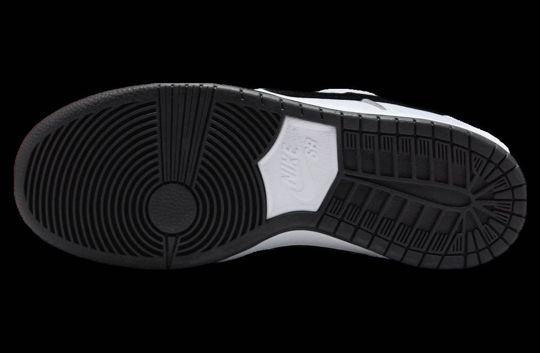 Nike SB Dunk Low White / Black release photo 6