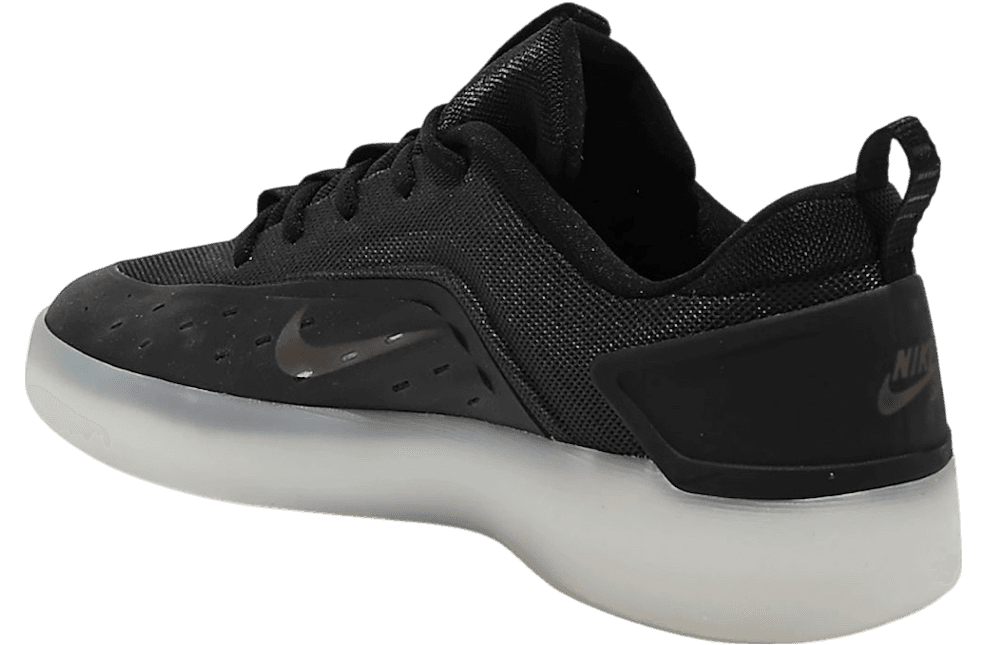 Nike SB Nyjah 4 Black / White release photo 2