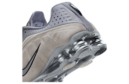 Nike Shox R4 Cement Grey / Blue Tint release thumbnail 3