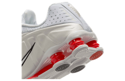 Nike Shox R4 Sail / Crimson release thumbnail 8