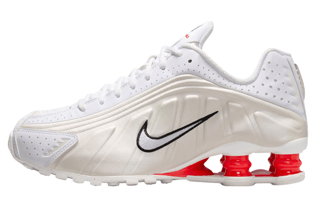 Nike Shox R4 Sail / Crimson Nike release photo