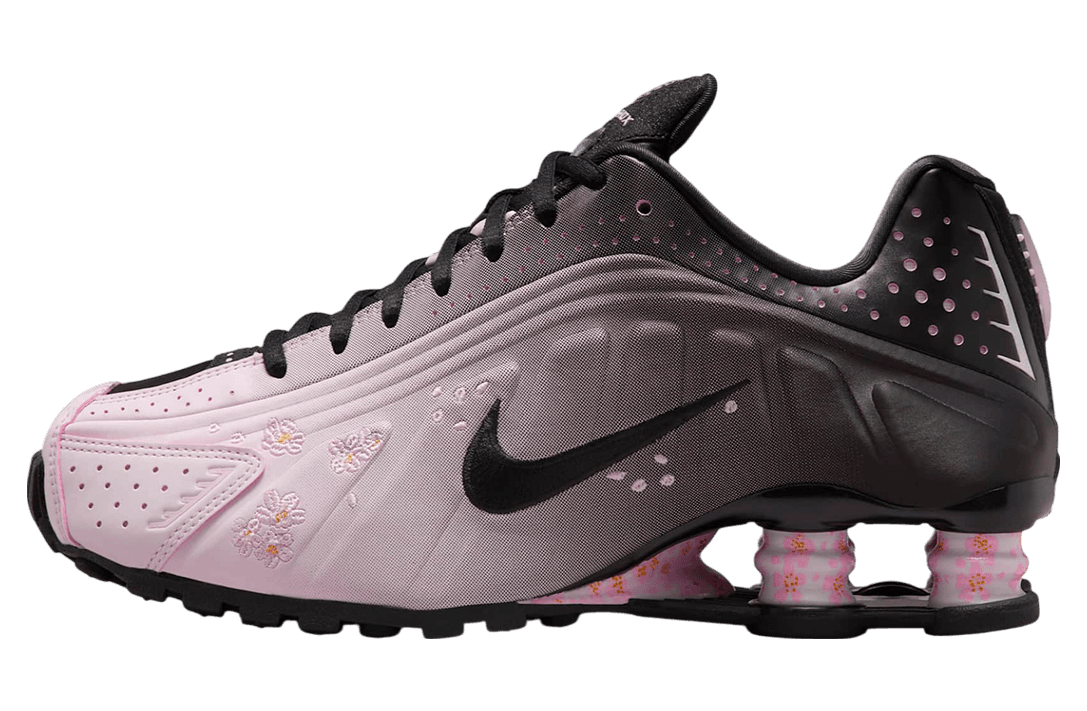 Nike Shox R4 WMNS Cherry Blossoms release photo 1