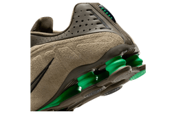 Nike Shox R4 WMNS Olive Khaki release thumbnail 3