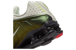 Nike Shox R4 WMNS Volt / Olive release thumbnail 3