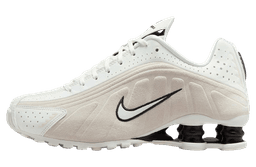Nike Shox R4 WMNS White Black Suede release thumbnail 1