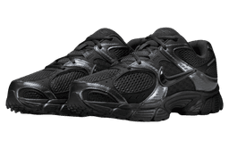 Nike V5 RNR Triple Black release thumbnail 2