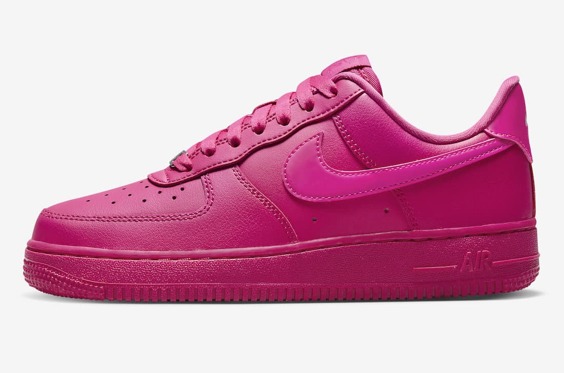 Nike WMNS Air Force 1 Low Fireberry Nike release photo