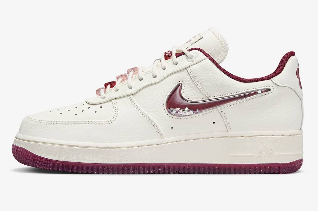 Nike WMNS Air Force 1 Low Valentine’s Day Nike release photo