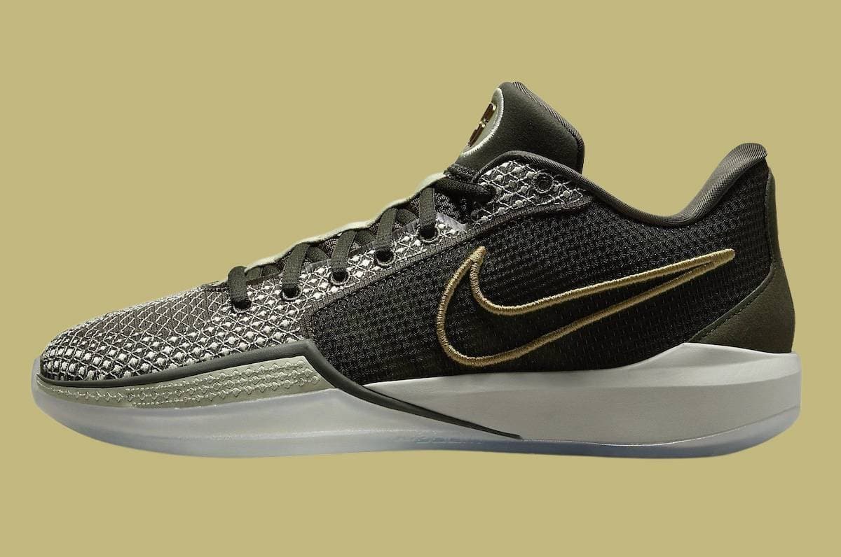 Nike WMNS Sabrina 1 Dedication Nike release photo