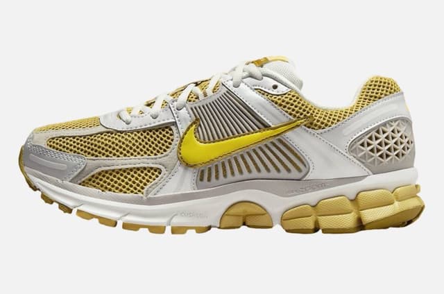 Nike WMNS Zoom Vomero 5 Bronzine Nike release photo