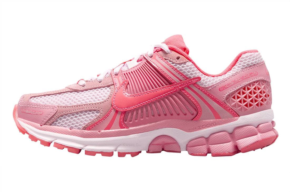 Nike WMNS Zoom Vomero 5 Hot Punch Nike release photo