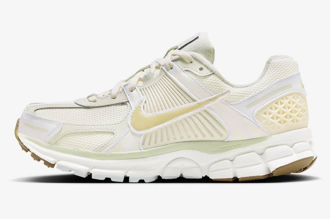 Nike WMNS Zoom Vomero 5 Sail Gold Nike release photo