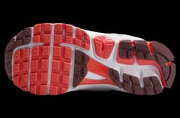 Nike Zoom Vomero 5 GS Valentine’s Day release thumbnail 6