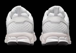 Nike Zoom Vomero 5 GS White Black release thumbnail 5