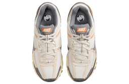 Nike Zoom Vomero 5 Phantom / Copper Moon release thumbnail 3