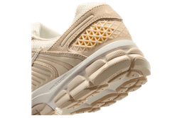 Nike Zoom Vomero 5 WMNS Beige / Beach release thumbnail 8