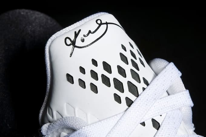 NIKE KOBE 10 “FUNDAMENTALS” release photo 3